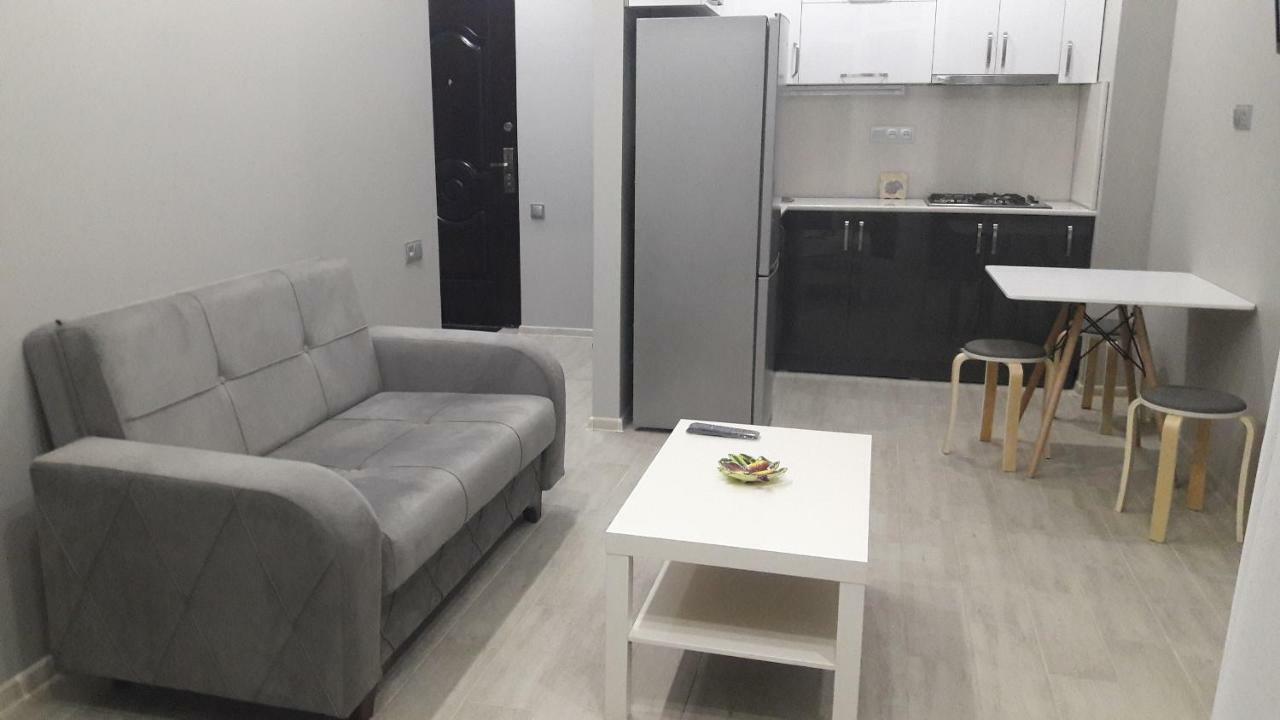 E-Home Μπατούμι Εξωτερικό φωτογραφία