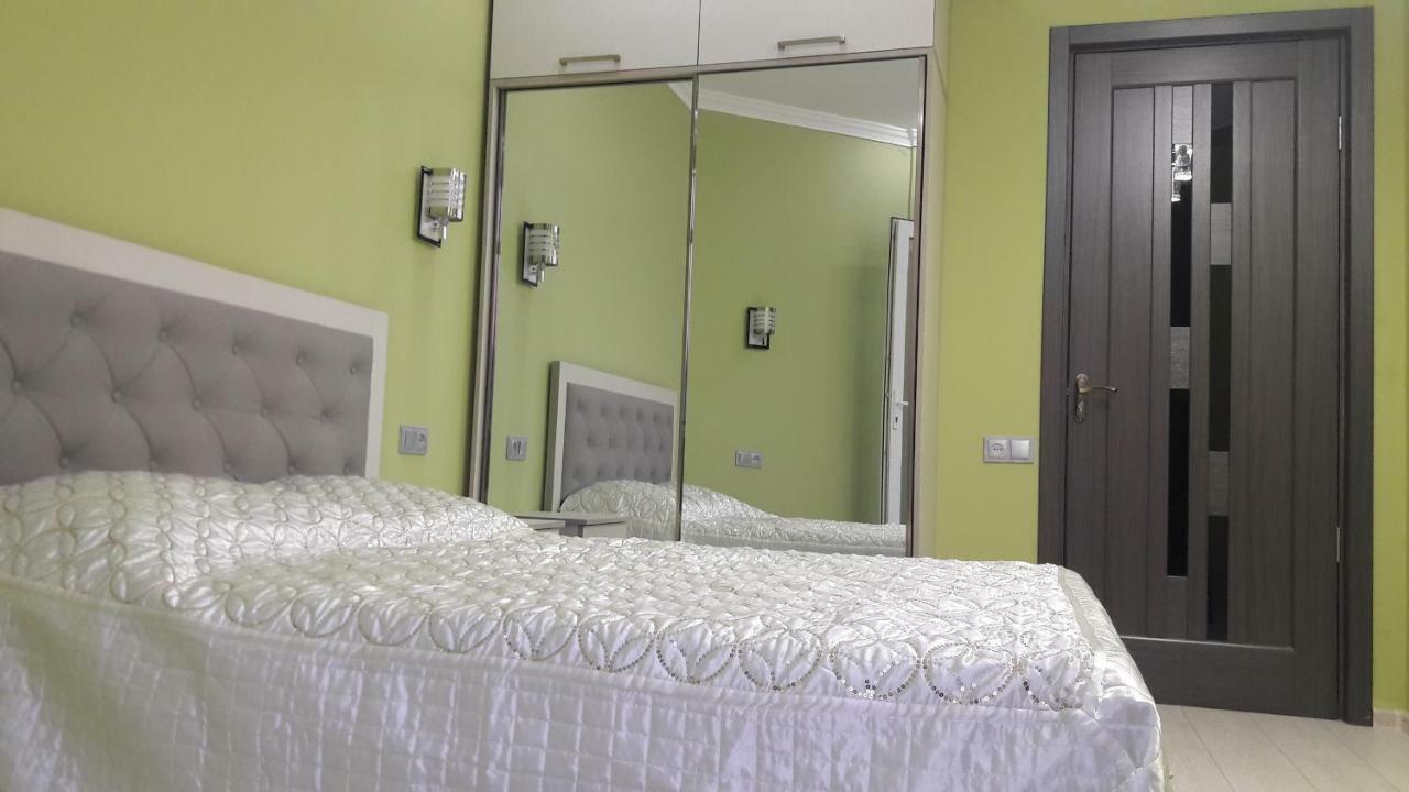 E-Home Μπατούμι Εξωτερικό φωτογραφία
