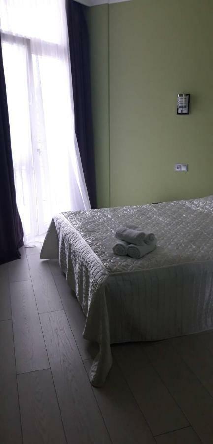 E-Home Μπατούμι Εξωτερικό φωτογραφία
